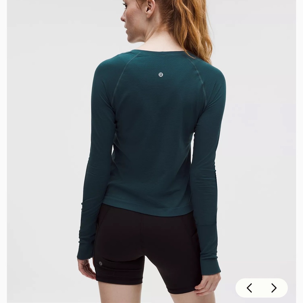 ๐ Lululemon Pine Green Long Sleeve swiftly, tech top - Picture 3 of 7